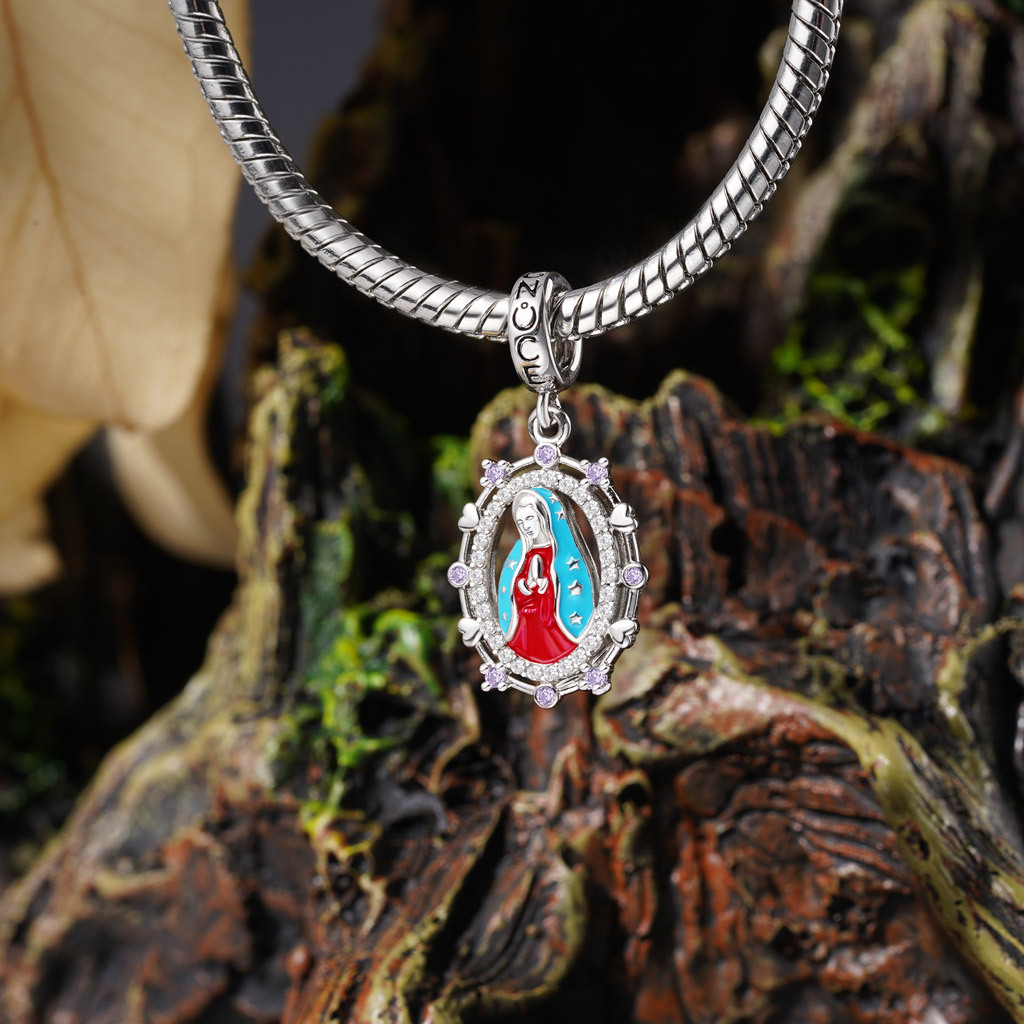 Virgin Mary Pendant image number 3