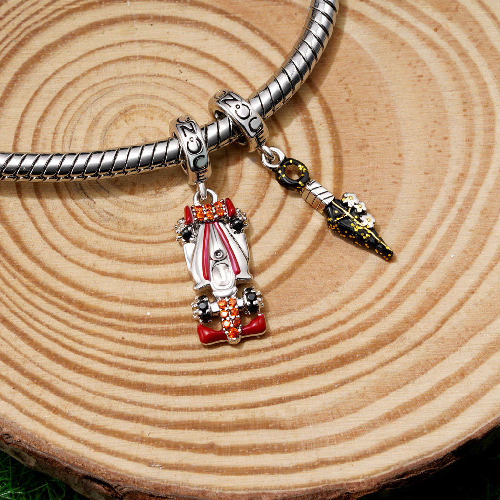 Kunai Cherry Blossom Pendant image number 2