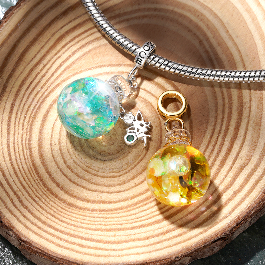 Elf Star Quicksand Bottle Pendant image number 3