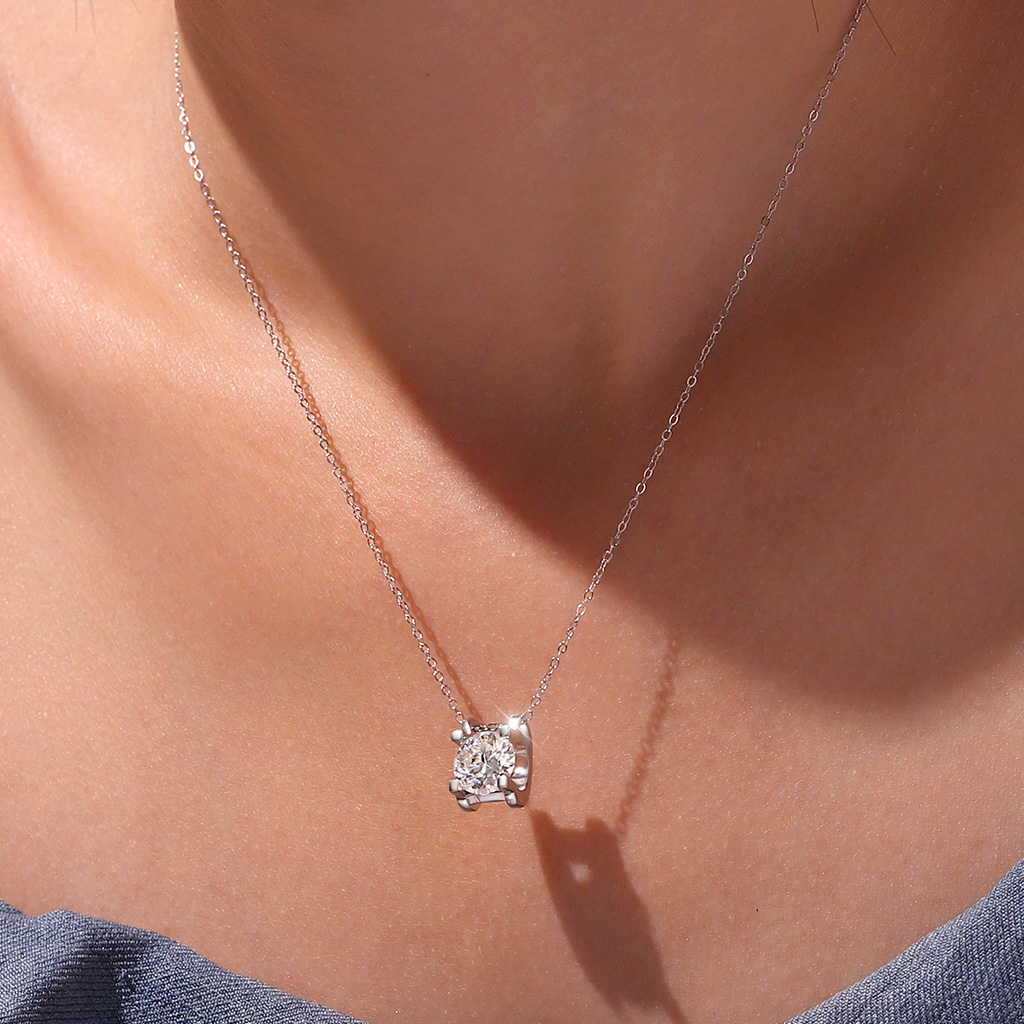 Dazzling 1ct VVS Moissanite Necklace image number 5