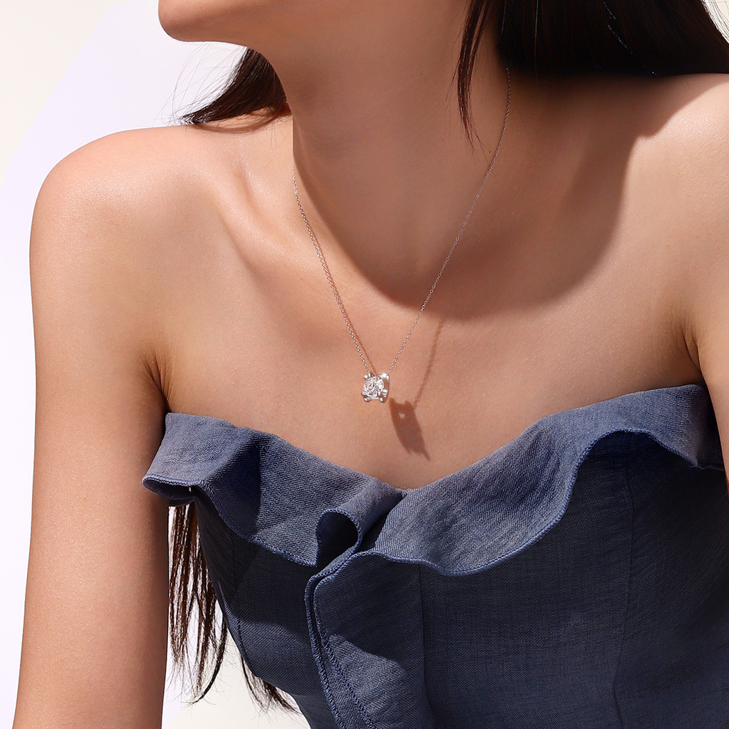 Shiny 3CT Moissanite Solitaire Necklace image number 4