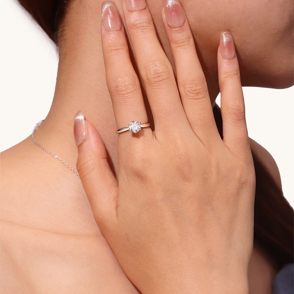 Classic 0.5CT Halo Moissanite Ring image number 4