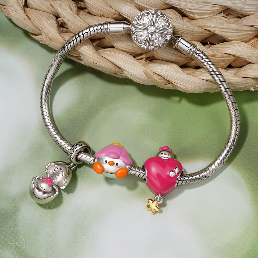 Chickie Hatchling Pendant image number 4
