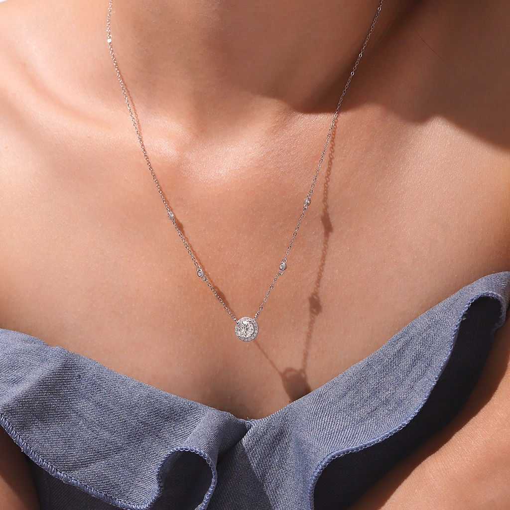 Round Moissanite Frame Station Necklace image number 5