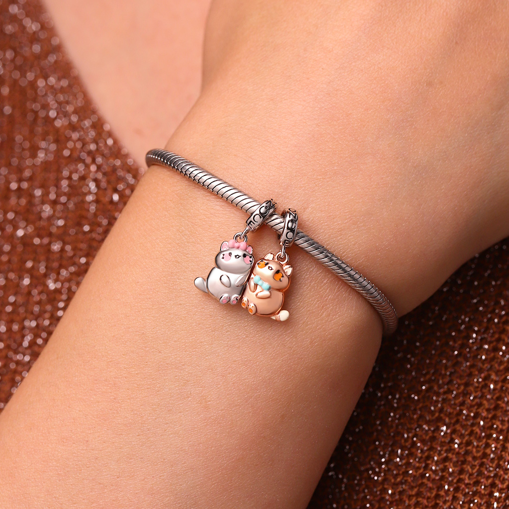 Mochi the Cat Couple Pendant image number 6