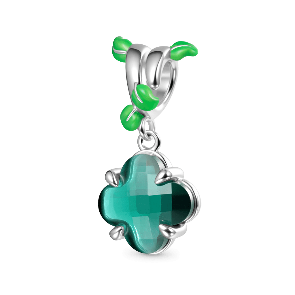 Four Leaf Clover Vine Charm image number 1