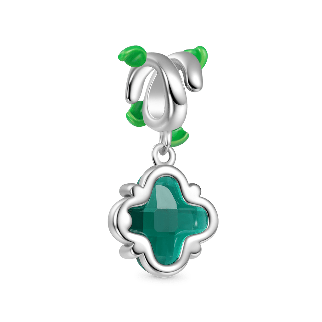 Four Leaf Clover Vine Charm image number 2
