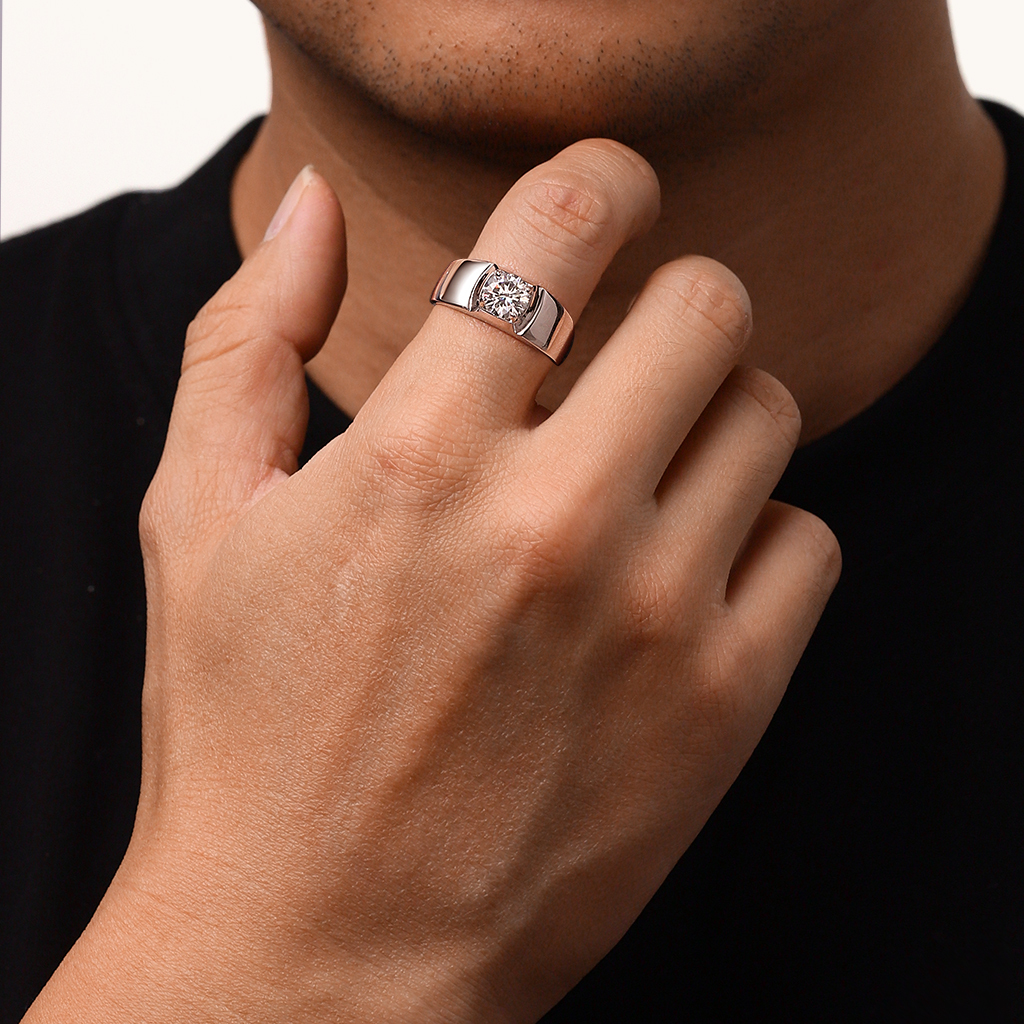 Brilliant 1Ct Moissanite Solitaire Men Ring image number 6