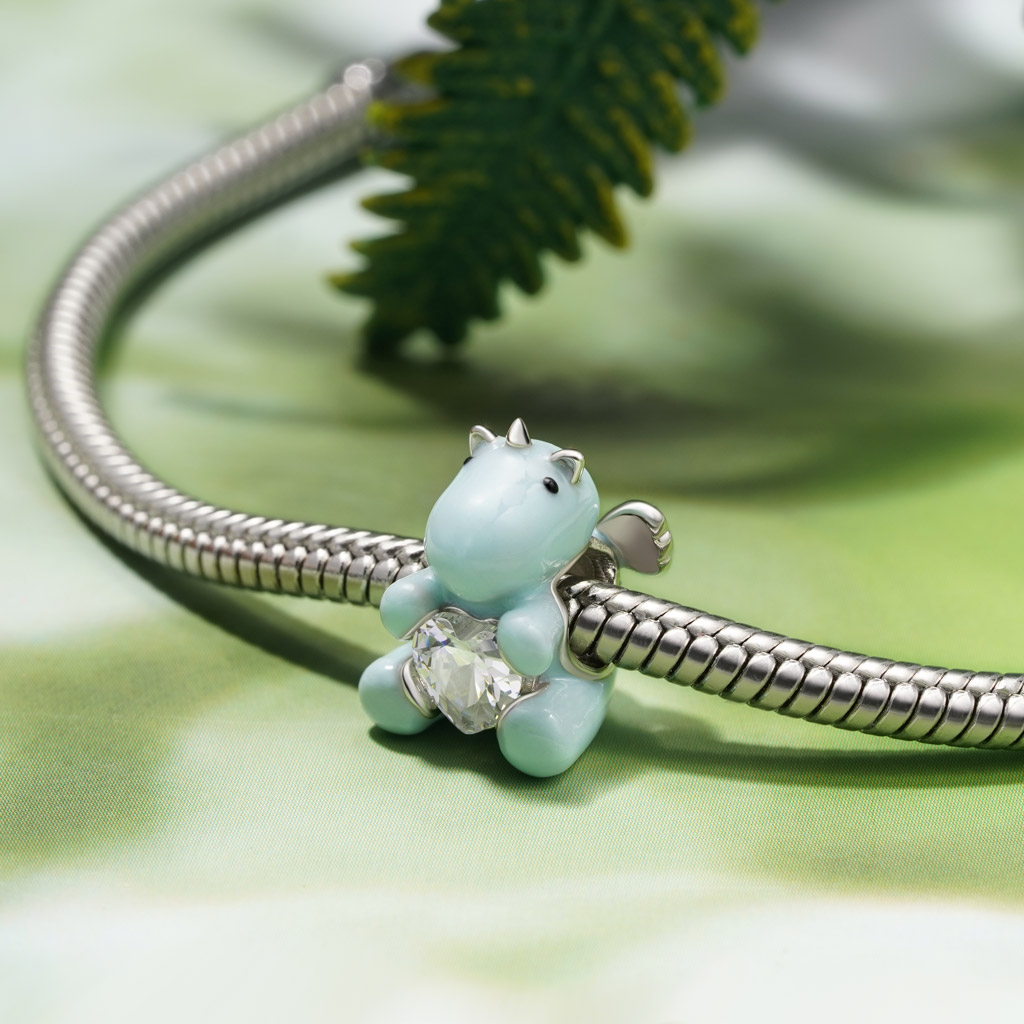 Unicorn Embraces Love Charm image number 4