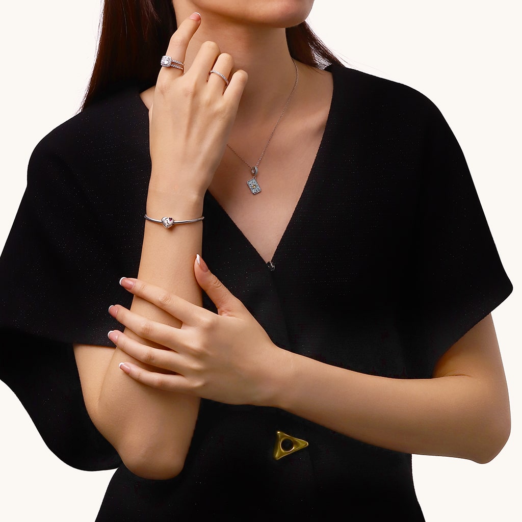 Mom Daughter Puzzle of Love Charm image number 3