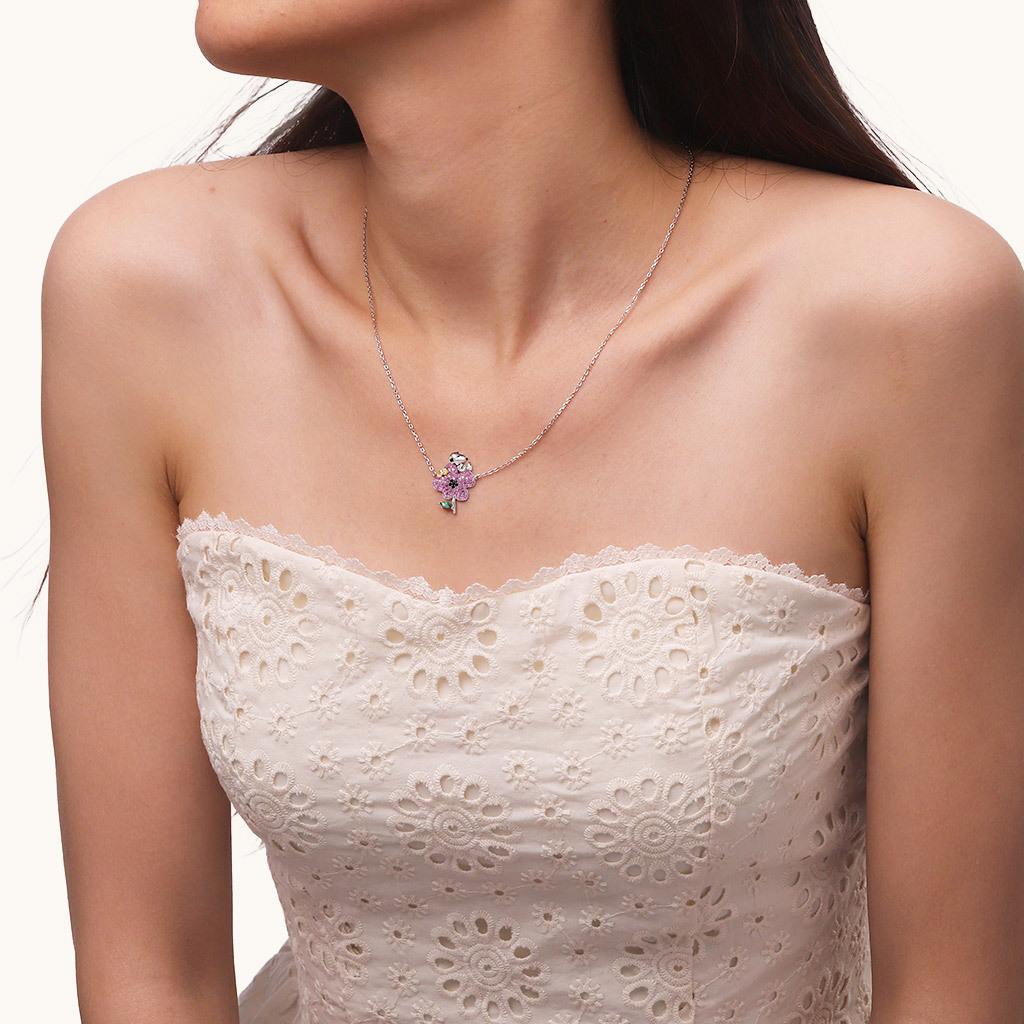 Snoopy Flower Diamond Necklace image number 5