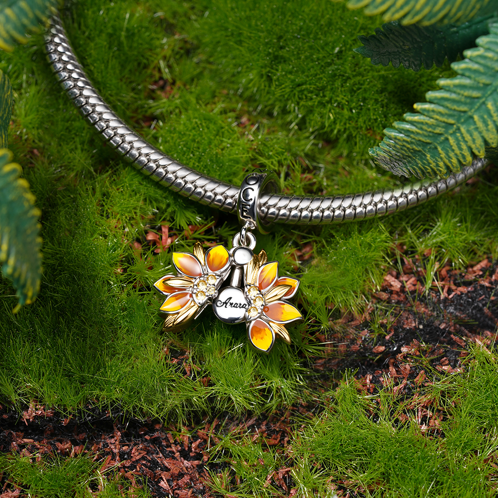 Double-Layer Sunflower Pendant image number 4