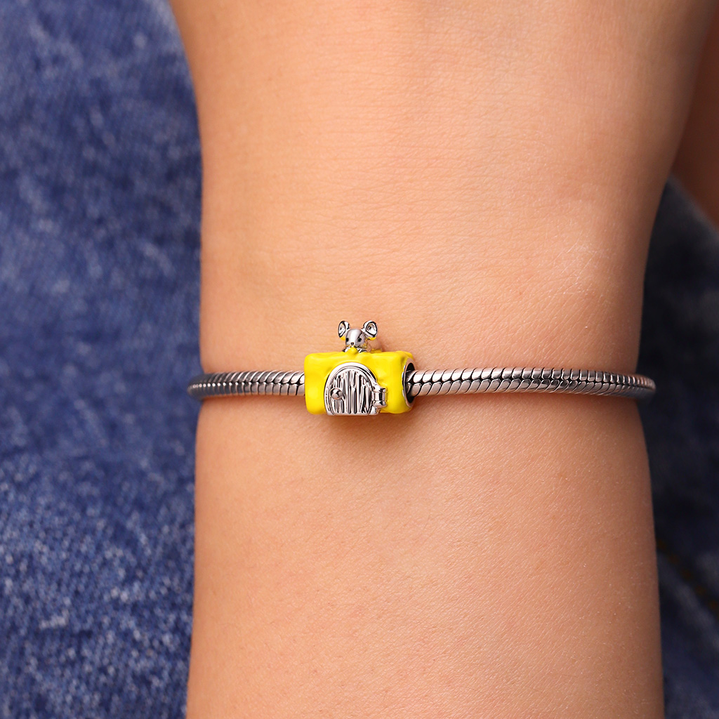Mouse Cheese House Charm image number 5