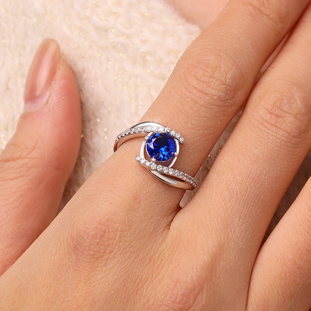 Vintage Blue Zircon Birthstone Ring image number 6