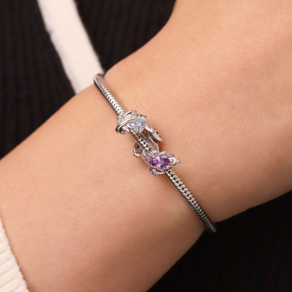 Gradient Feather Charm image number 6