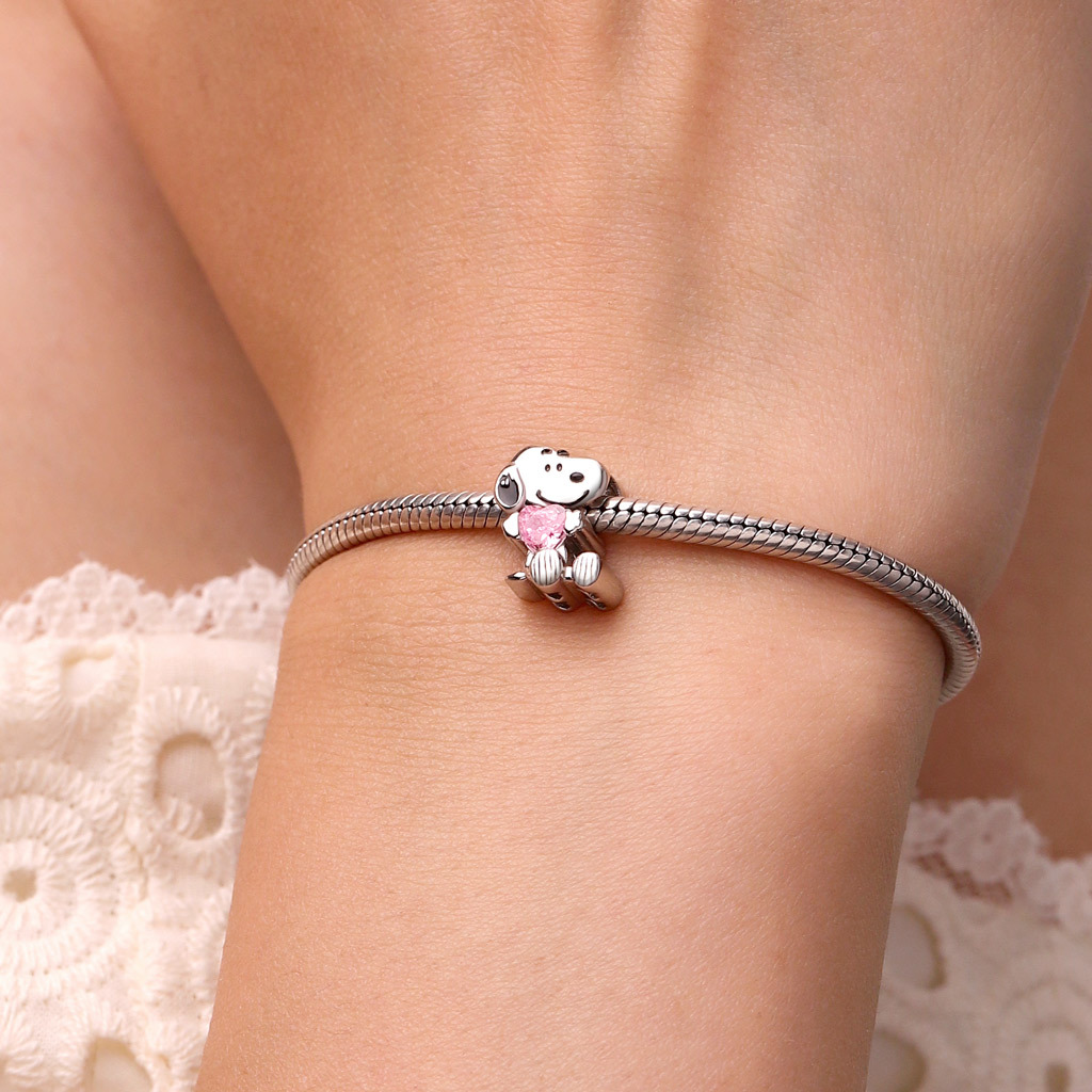 Peanuts Snoopy Sitting Charm image number 6