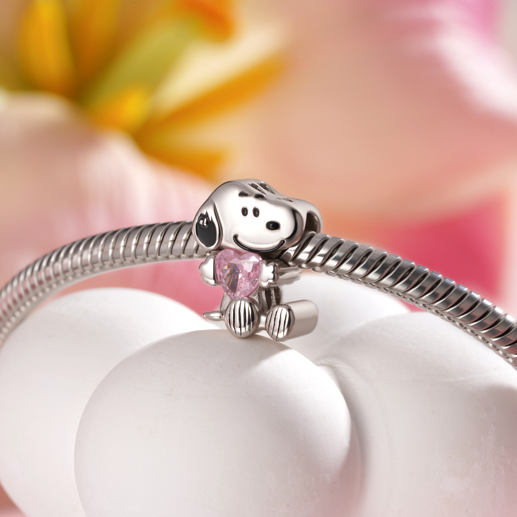 Peanuts Snoopy Sitting Charm image number 4