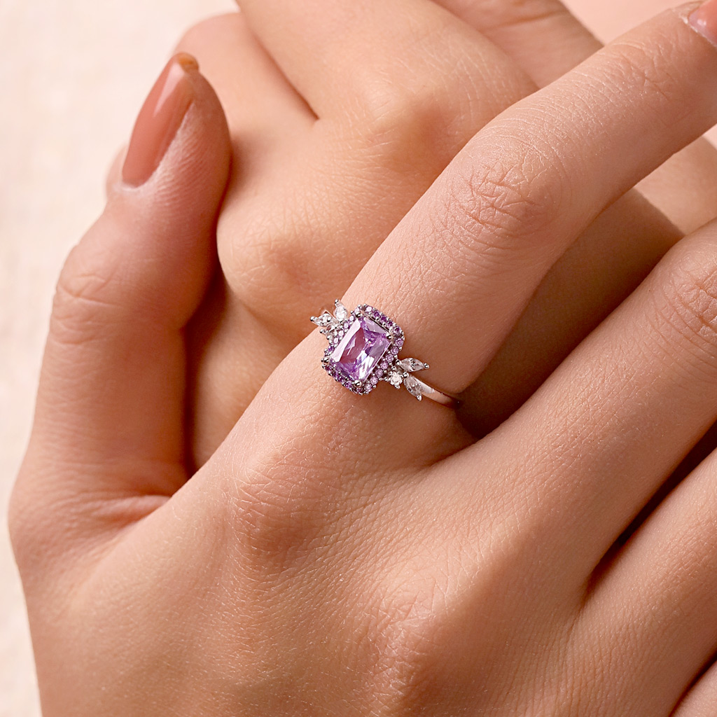 Square-Cut Amethyst Diamond Leaf Ring image number 4