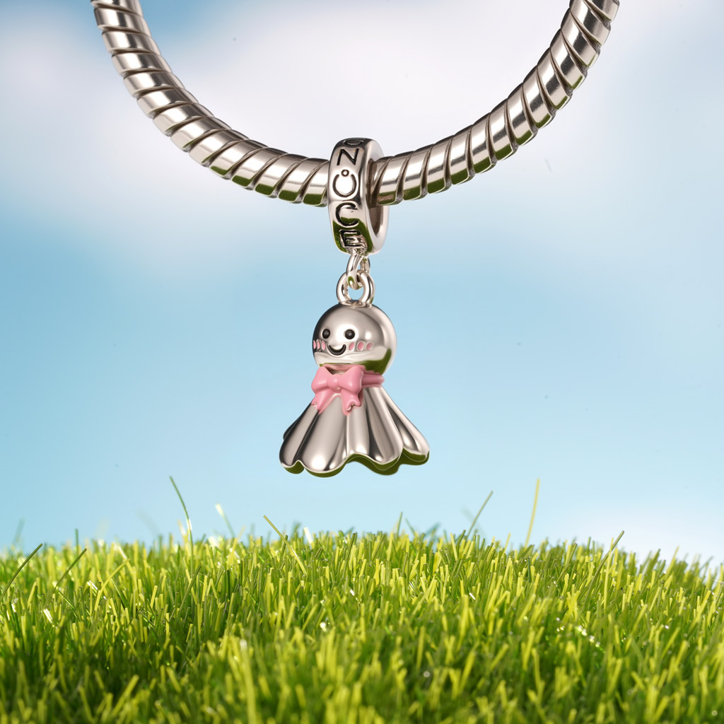 Sunny Doll Pendant image number 2
