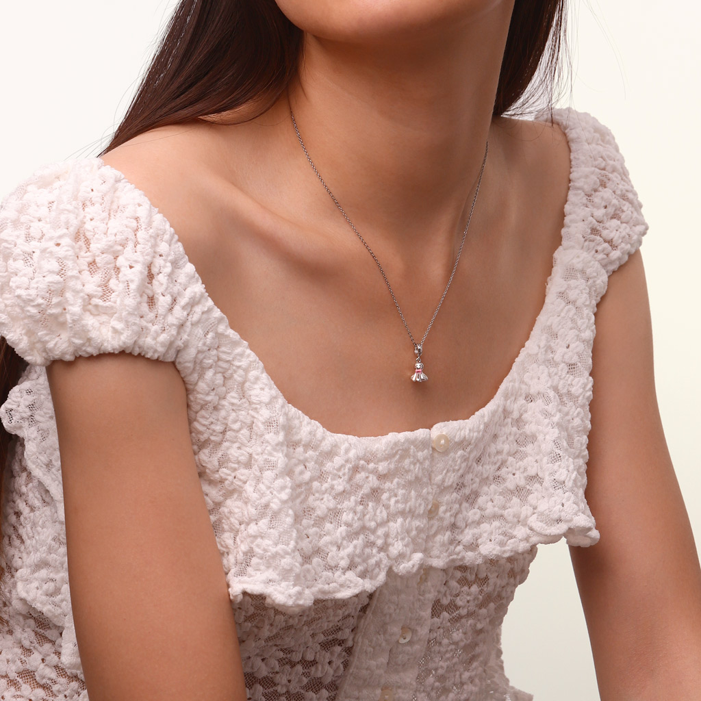 Sunny Doll Pendant image number 3