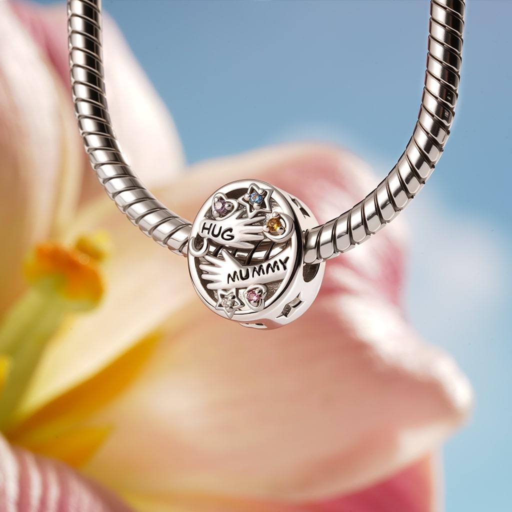 Mother's Day HUG MUMMY Photo Charm image number 3