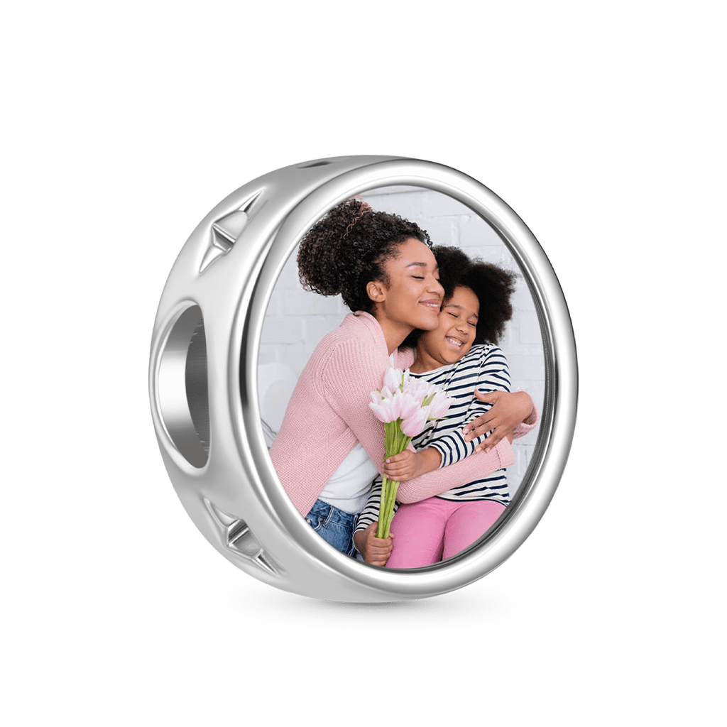 Mother's Day HUG MUMMY Photo Charm image number 1