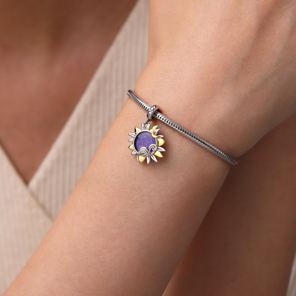 Starry Night Sunflower Glow-in-the-Dark Pendant image number 6