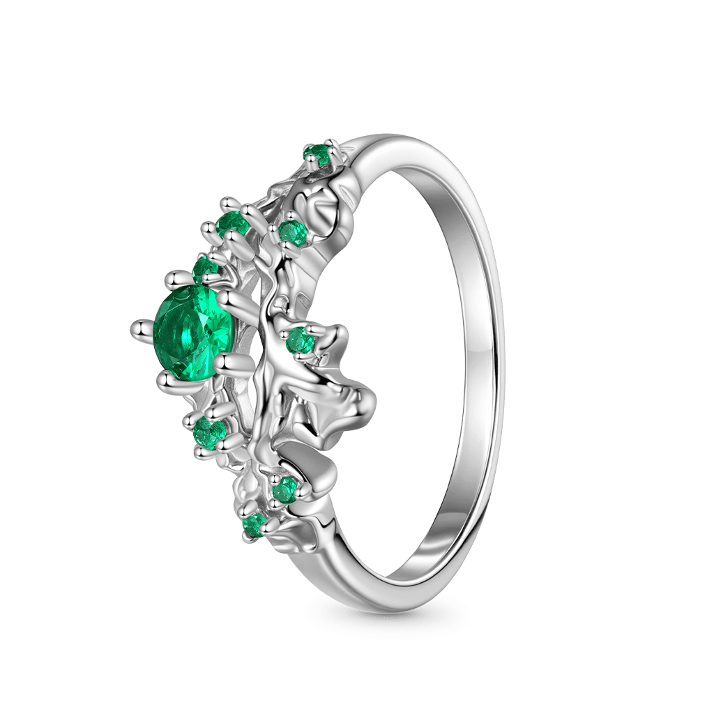 Elegant Moss Green Diamond Ring image number 1