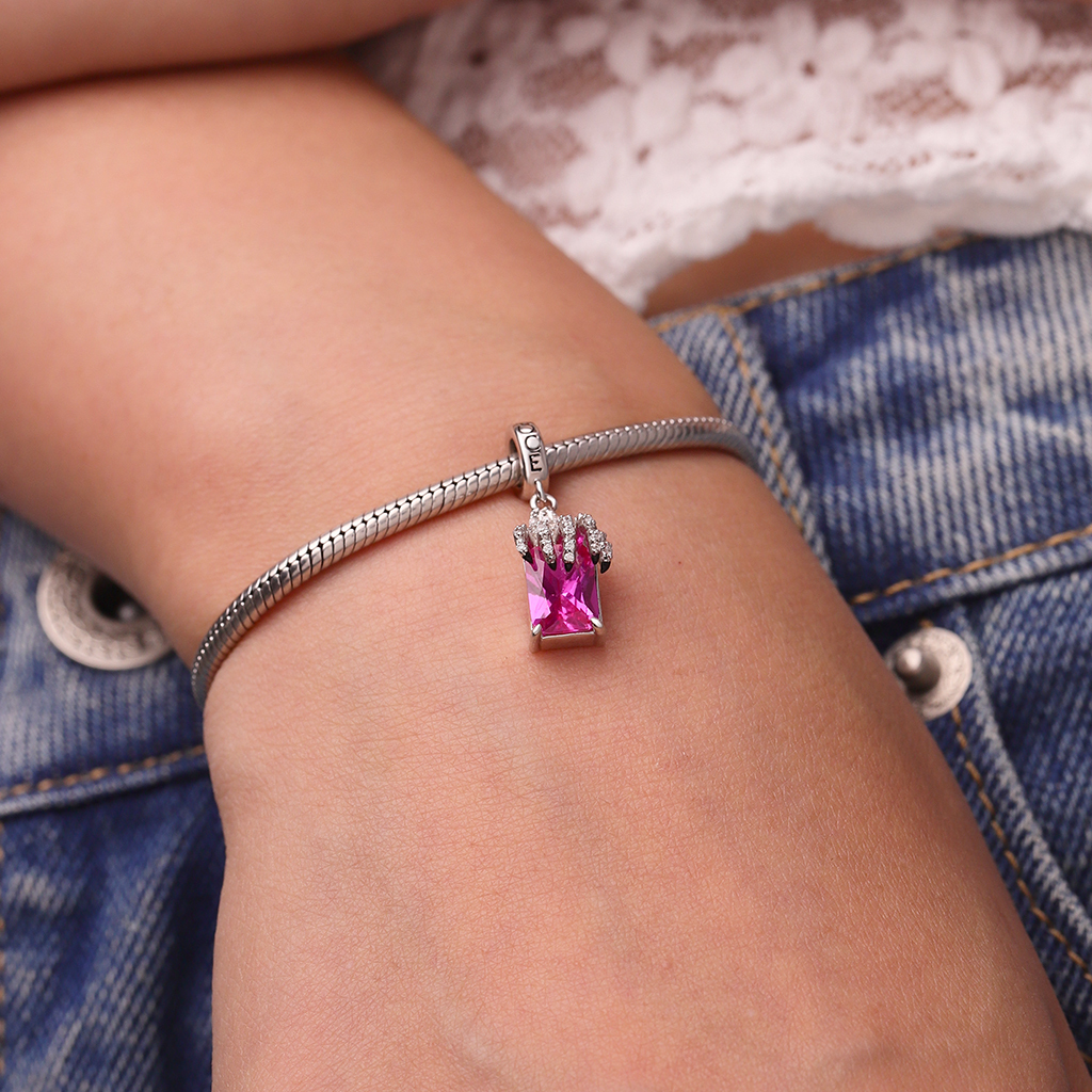 Skeleton Hand Bone Pendant image number 6