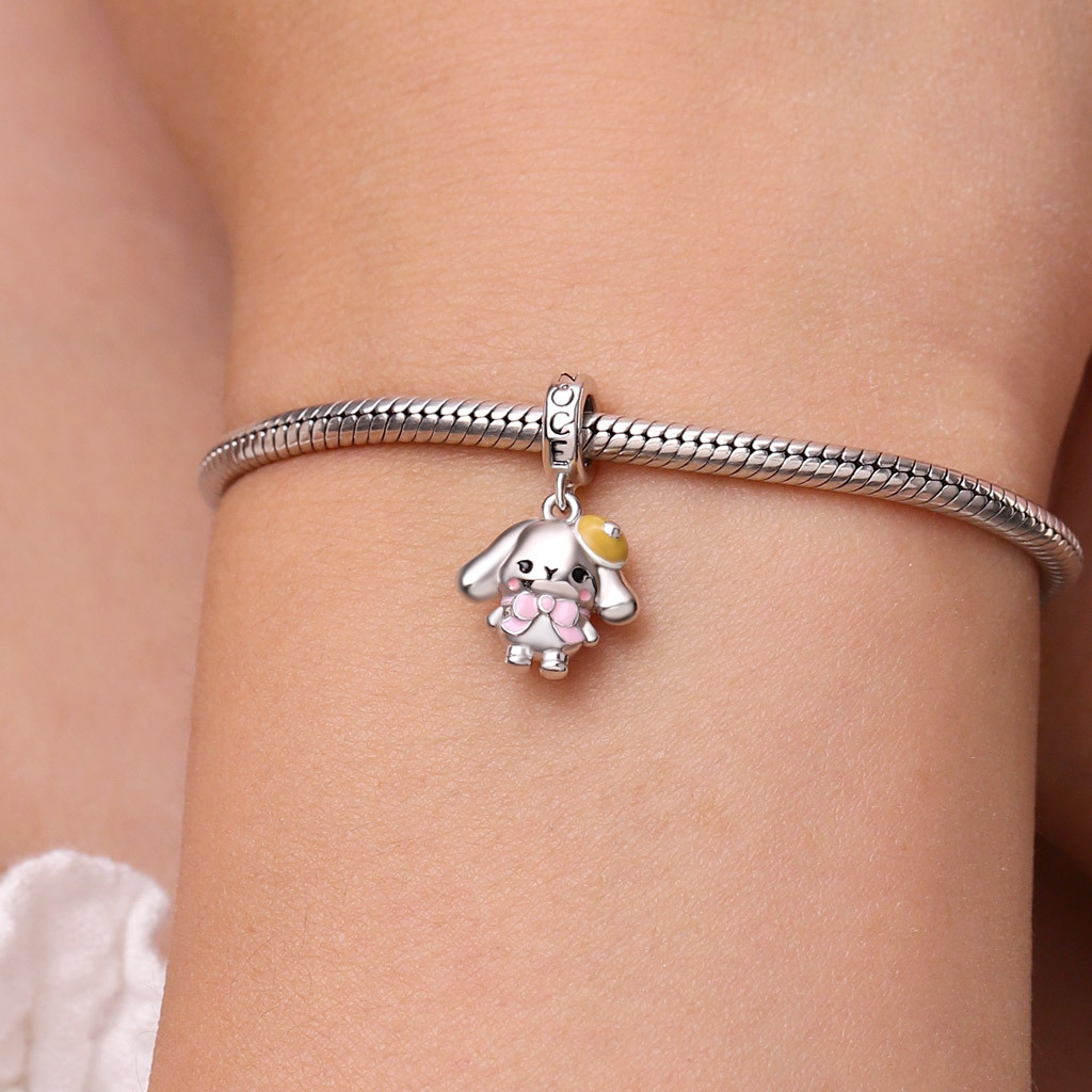 Soufflé Bunny Pendant image number 5