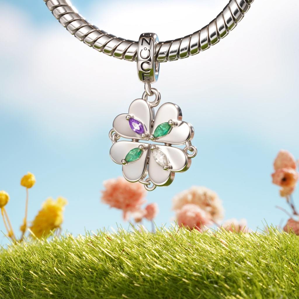 Four-leaf Clover Pendant image number 5