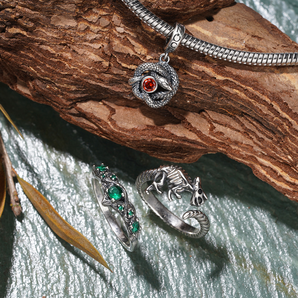 Snake Birthstone Pendant image number 3