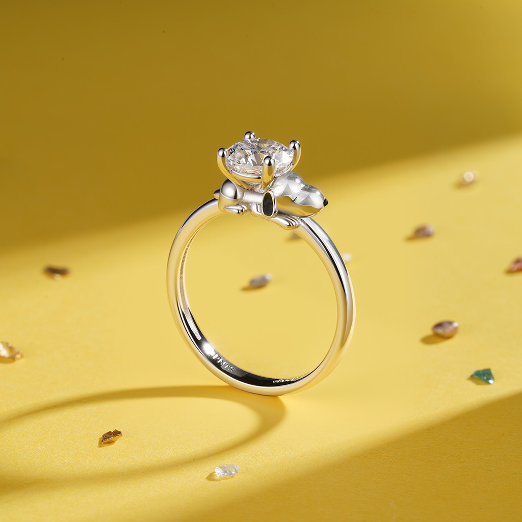 Peanuts Snoopy Moissanite Ring image number 5