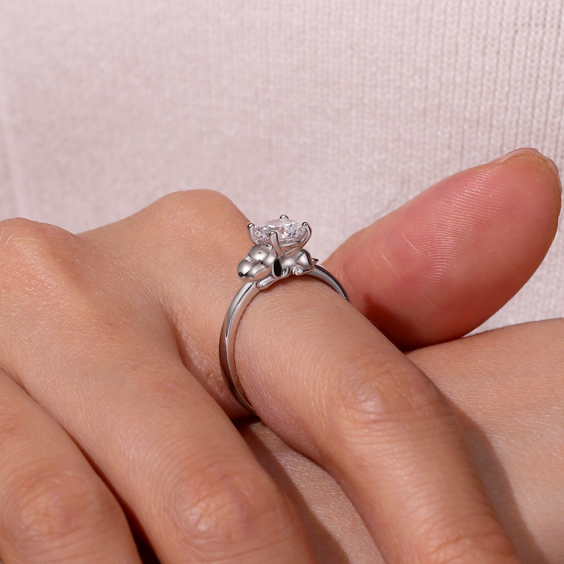 Peanuts Snoopy Moissanite Ring image number 7