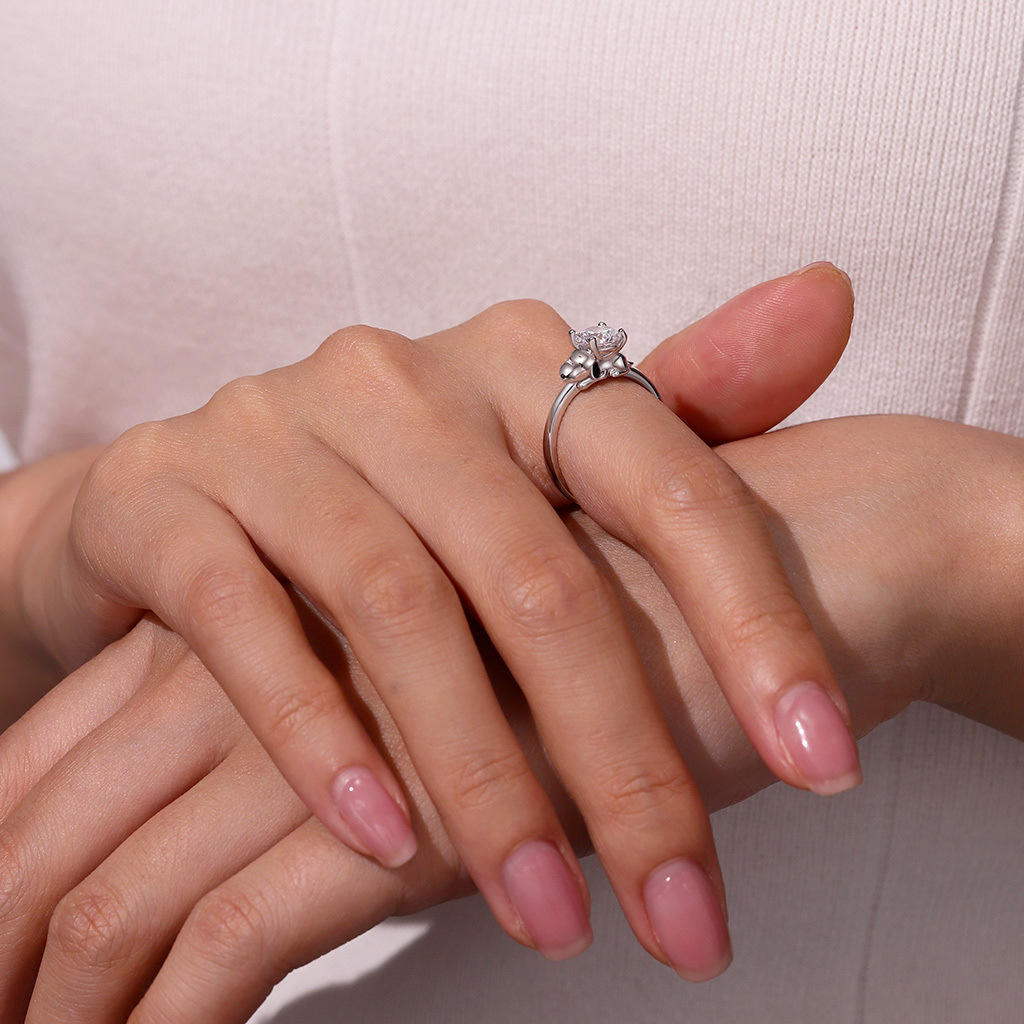 Peanuts Snoopy Moissanite Ring image number 6