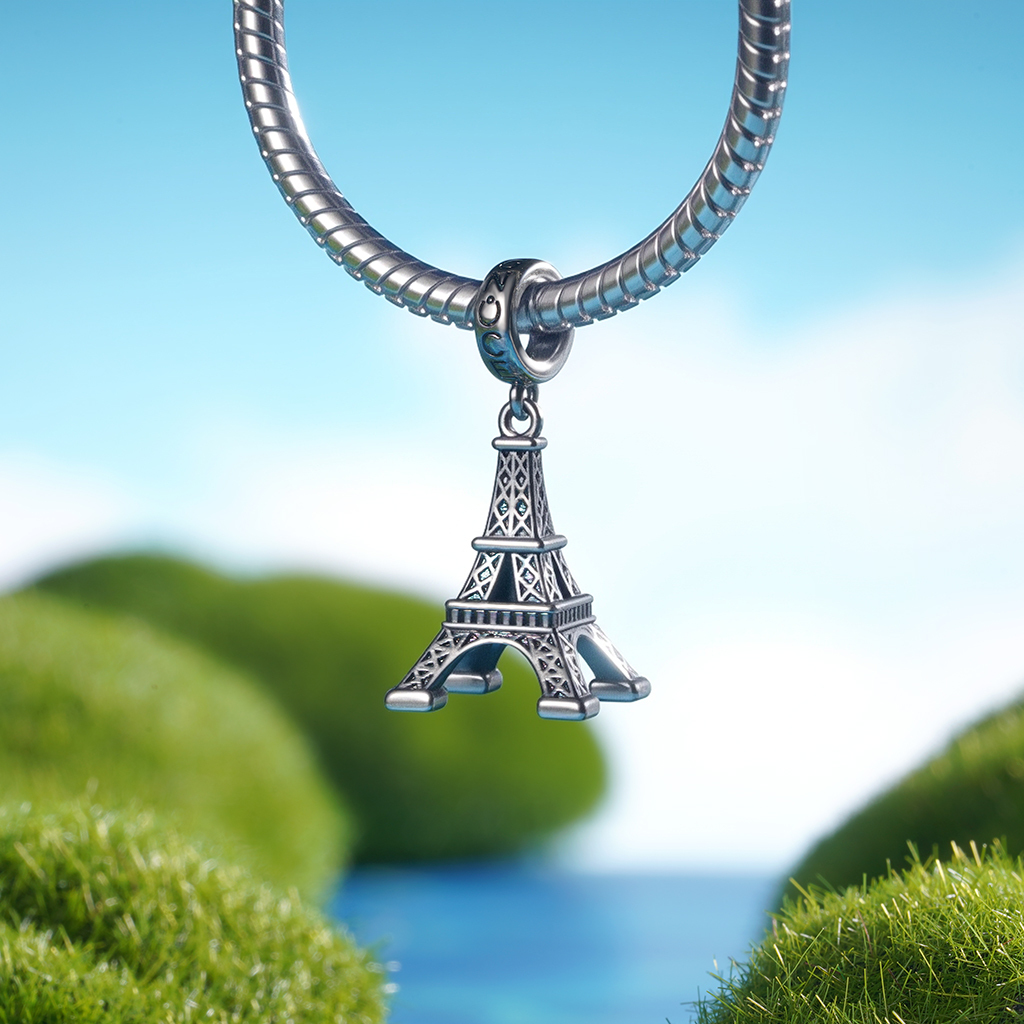 Eiffel Tower Pendant image number 2
