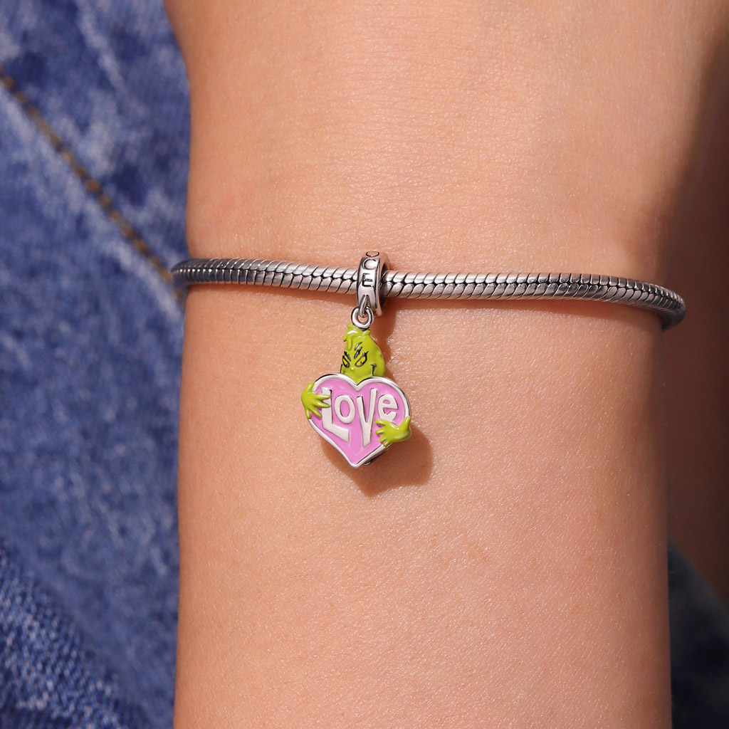 Grinch Love Pendant image number 5