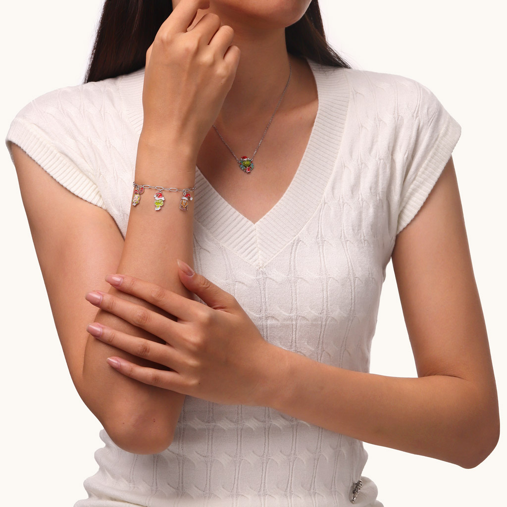 Grinch Chain Bracelet image number 3