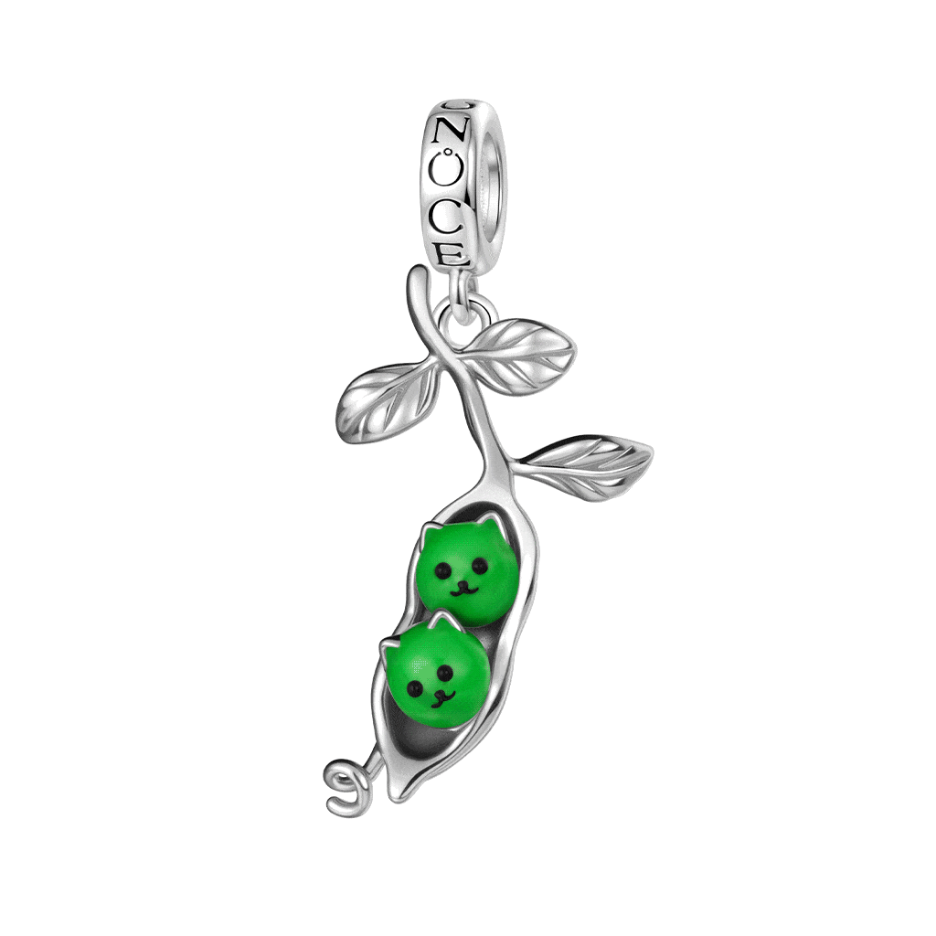 Pea Twin Cat Pendant image number 0