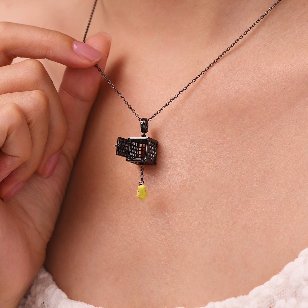 Six in Cage Pendant image number 5