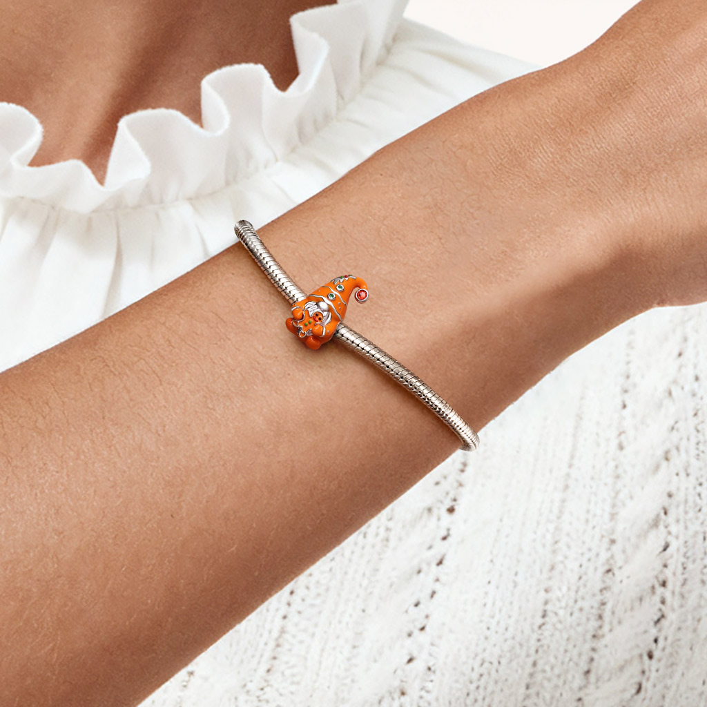 Gingerbread Gnome Charm image number 1