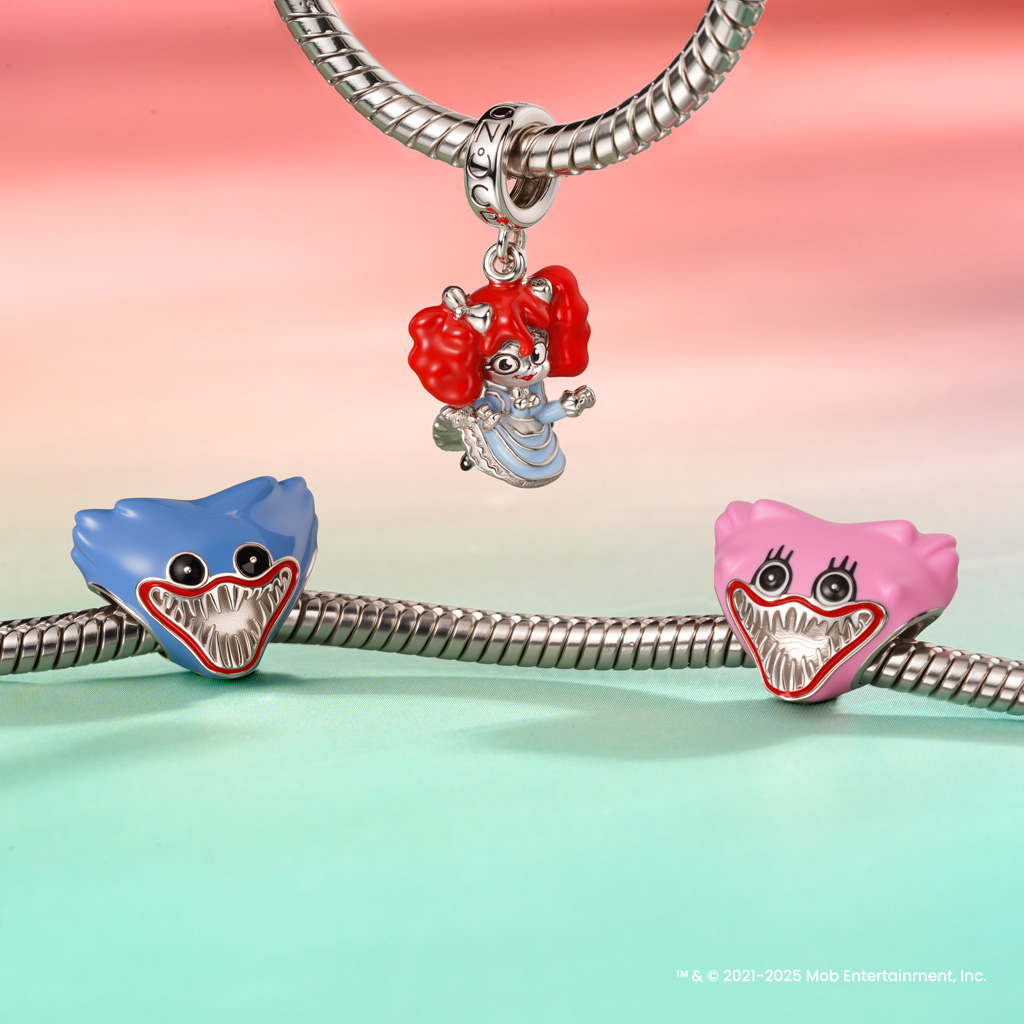 Poppy Pendant image number 2