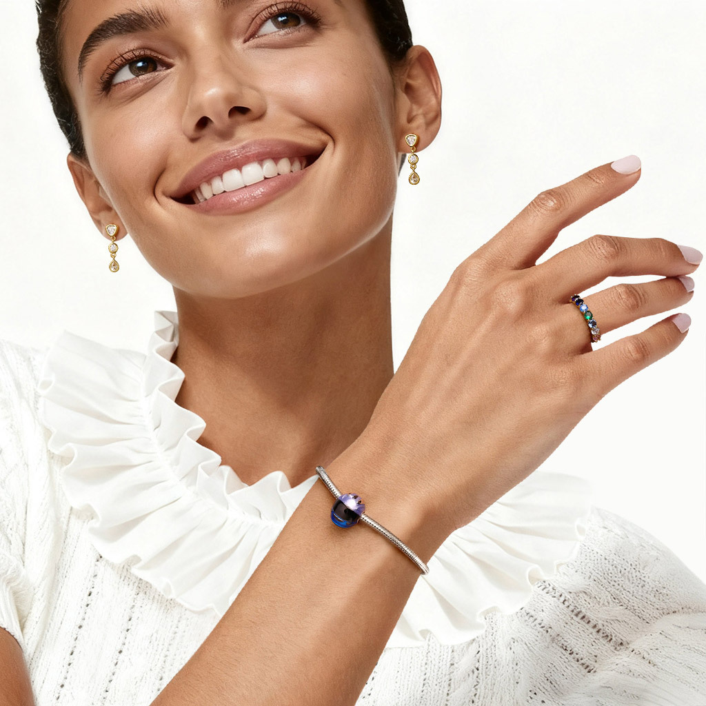 Motorcycle Helmet Charm image number 3