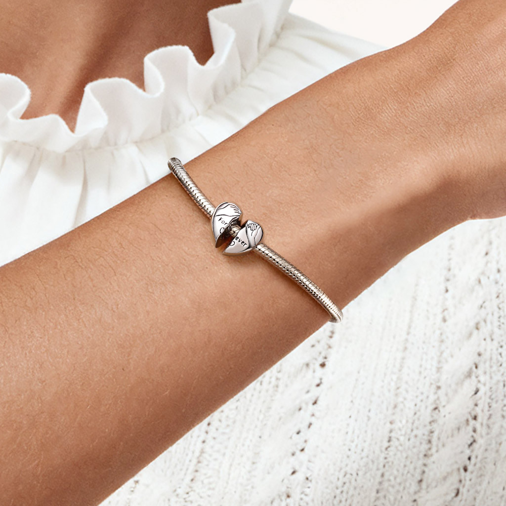 Love Forever Heart Charm image number 1