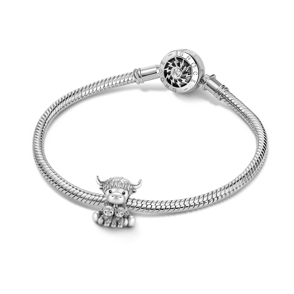 Highland Cow Charm image number 2