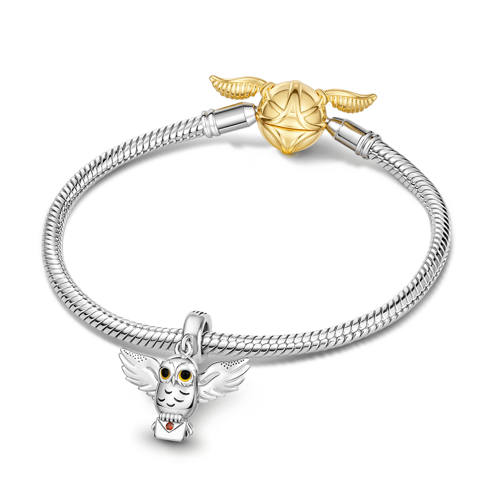 Hedwig Snow Owl Pendant image number 3