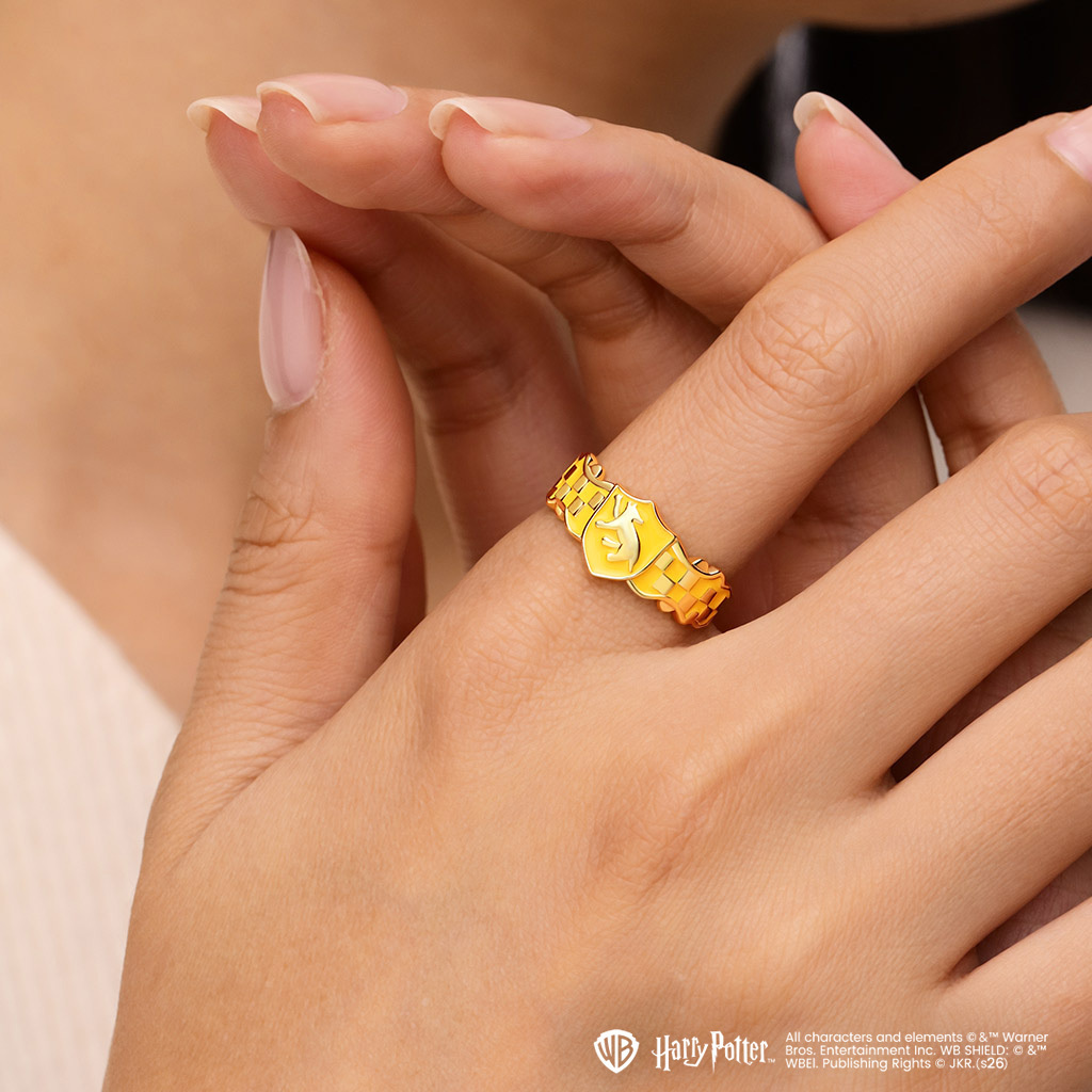 Hufflepuff Badger Band Ring image number 1