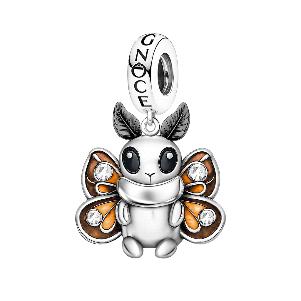 Animal Moth Pendant image number 1