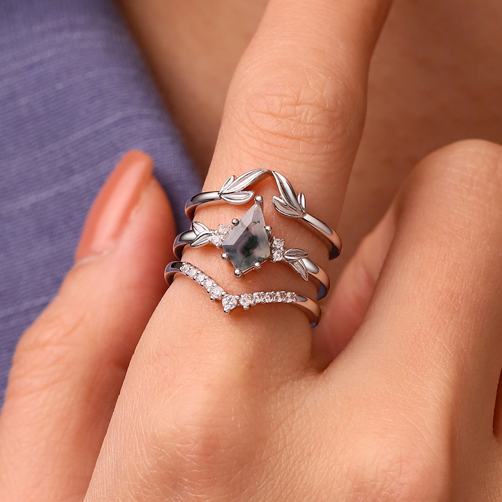 Agate Leaf Stackable Ring image number 1