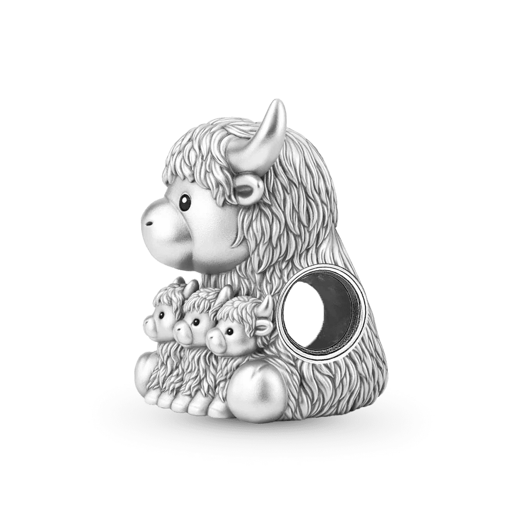 Highland Cow with Three Babies Charm image number 4